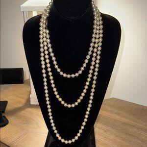 Elegant Pearl Necklace‎